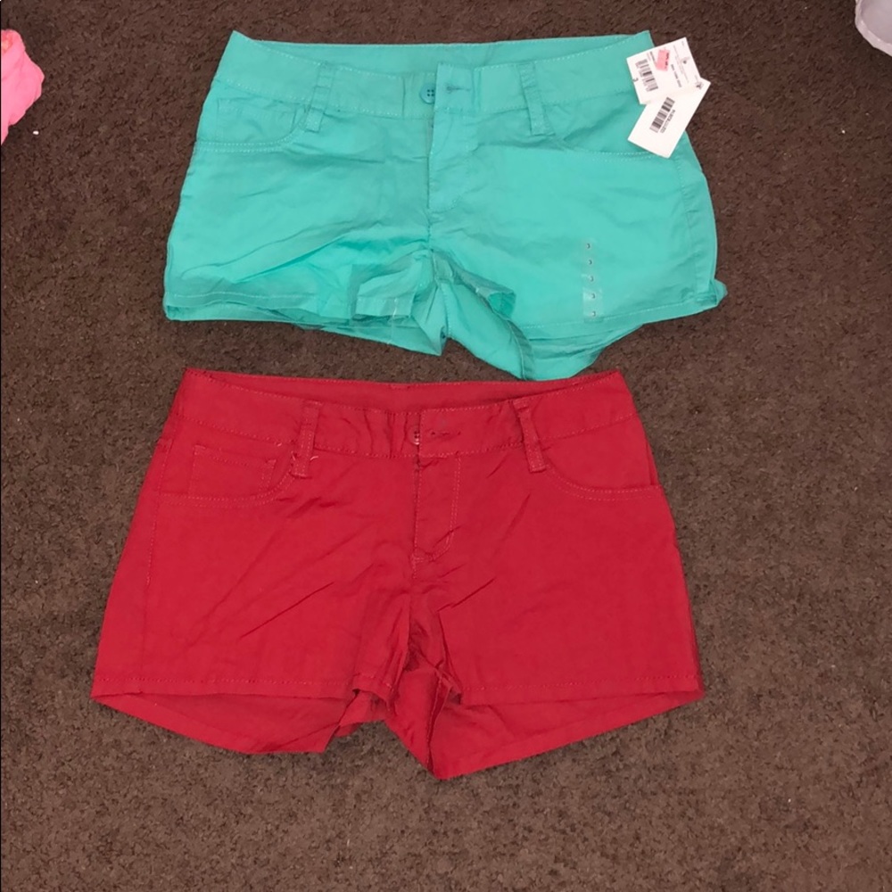 2 pairs of Shorts (bundle) size:3